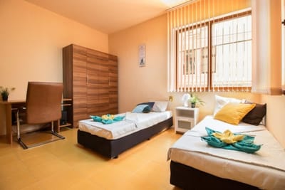 The Rocky House - Central & Private 2BDR