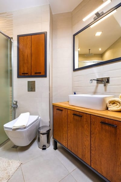 New Luxury & Bright 2 Bedroom Apartment