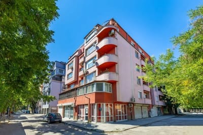 Comfort Corner - 1BD with Balcony