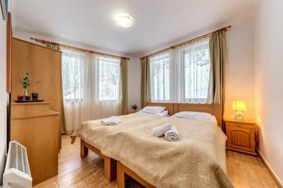 Alpine Haven 2-Bedroom Escape in Pamporovo