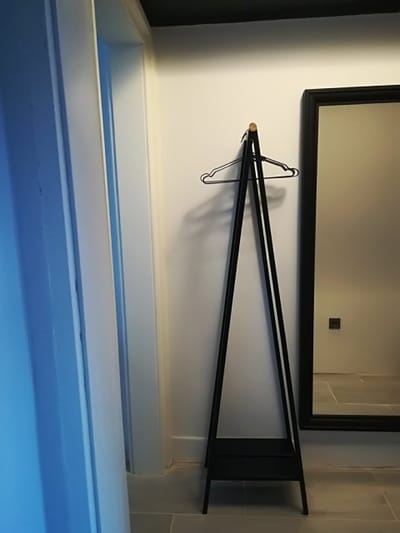 Urban Comfort: Central 1BDR near