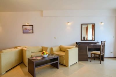 Marina City  Studio with Balkony & Desk