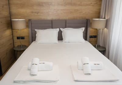 1BD Sea Garden Retreat with Dedicated Workspace