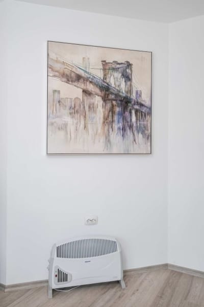 Sunny & Modern 1BR Apartment