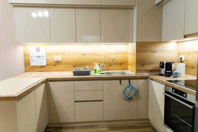 1BD Retreat with Balcony in Vibrant Varna District