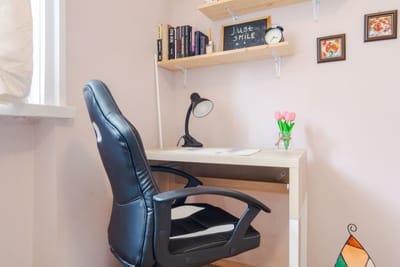 The Top Spot - Cute Little Studio in the Center