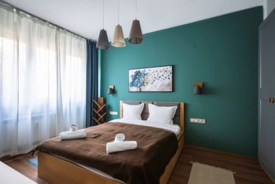 Lux Flat next to Park with working space