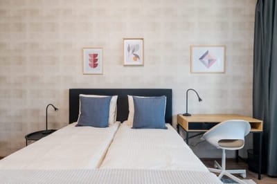 Stylish 1-bedroom Flat in Business District