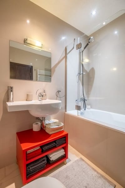 iLonka's Home | 1 BDR with Workspace and Terrace