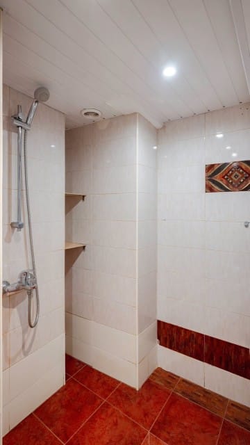 Central Cozy 1BD Compact Chic Living