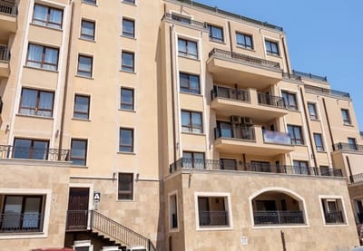 Beachfront Bliss-1BR Sea View Flat in Golden Sands