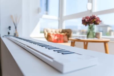 Serene Luxe Oasis Retreat on the Outskirts