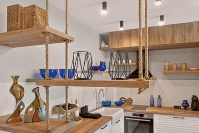 Breezy Boho 2BD Home with Sea View – Chayka