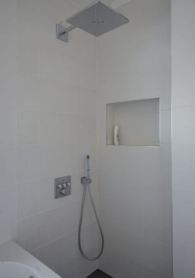 Luminous Central Retreat Spacious 2BD Apartment