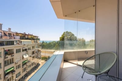 Breezy Boho 2BD Home with Sea View – Chayka