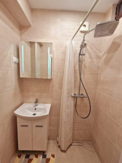 Prime Location: 2BD Flat near Alexander Nevsky