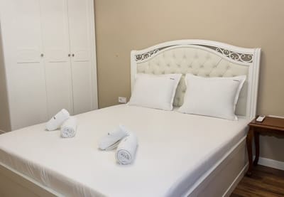 2BD Home In The Heart Of Varna with Parking - Blue