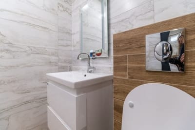 Central Plovdiv: Modern 1BR with Netflix & Balcony