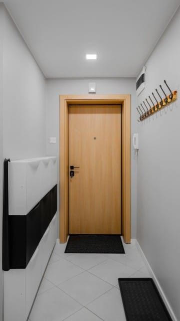 Quiet 2 BDR Comfort Near NDK + Workspace