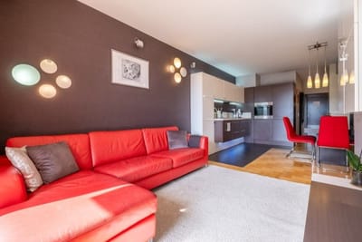 iLonka's Home | 1 BDR with Workspace and Terrace