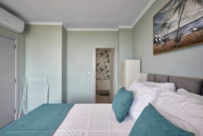 3BD Beach Paradise with a Stunning View + Parking