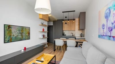 Simon's Apartment - 1BDR at Cherkovna Residence