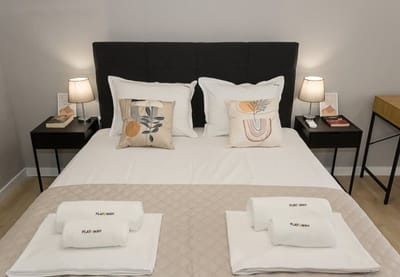 Sea Garden Varna - 2BD Flats with Desk & Balcony