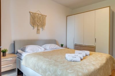 Forest Harmony 1BD with Balcony & Parking