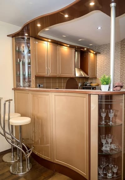 Bright & Spacious 2-Bedroom Flat in Central Varna