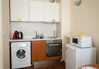 Beachfront Bliss-1BR Sea View Flat in Golden Sands