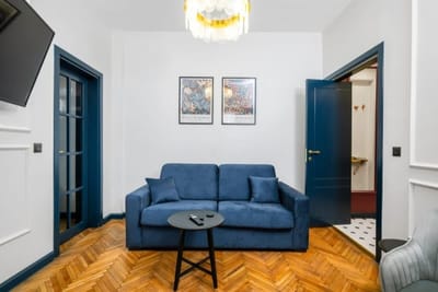 Royal Retreat - Your central designer spot