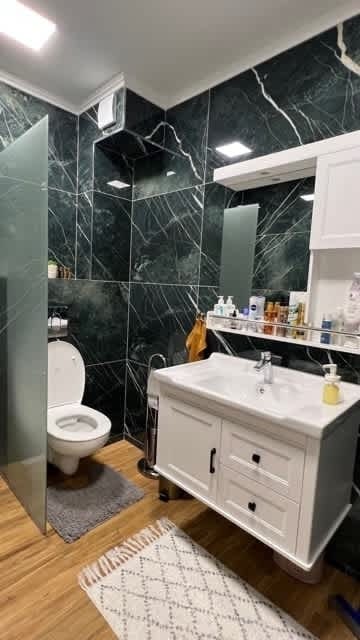 City Center Charm: 2BR Apartment