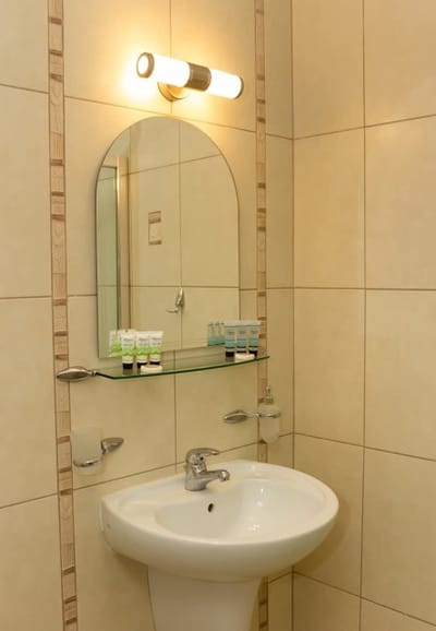 Cozy 1BD Apartment with a Spacious Terrace