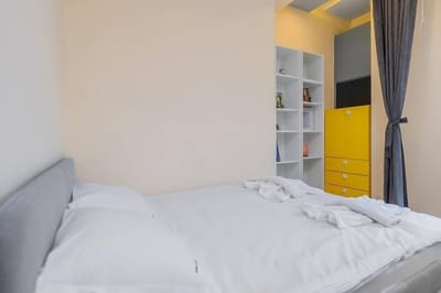 The Honeycomb Hideaway