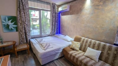 Compact studio with indoor pool near Cacao Beach