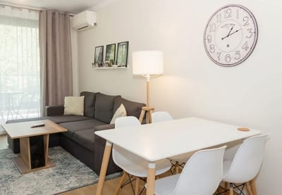Primorki Park 1BD Flat with Desk & Balcony