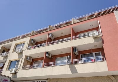 2BD Home with Parking, Working Space and Pool