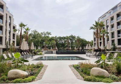 1BD Modern Serenity in Azur Delux Complex