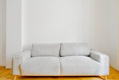 Classic Charm ~ 2BD Central Apartment