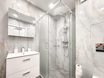 Cr?me Lux - Elegant 1BD in Manastirski Livadi