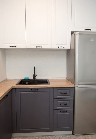 Modern 2-Bedroom Flat with Balcony in Azur Premium