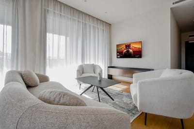 Hayashi Hotel - Glamourous 2BDR with a View