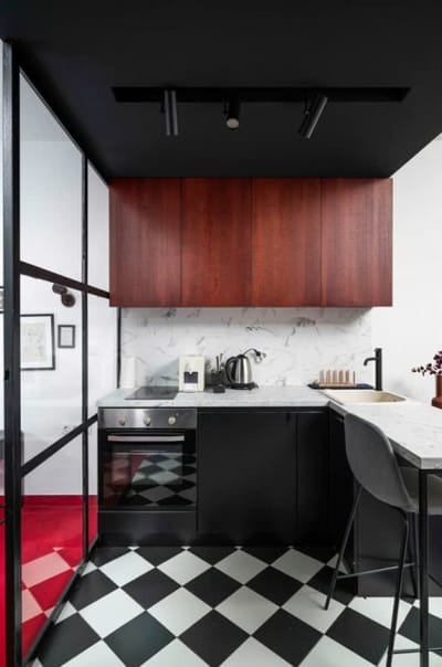 One Bedroom with Parking - Women's Market