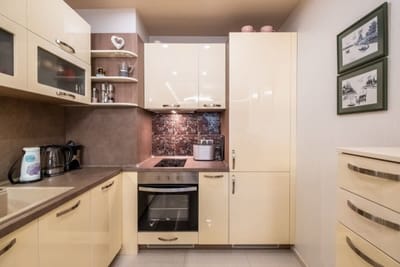 Jewelry - 1 bedroom apartment