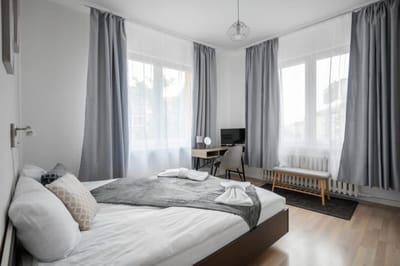 Cozy and Spacious 3BD Flat I 10 Min from NDK