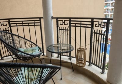 Stylish Flat with Free Pool Access, Bendita Mare