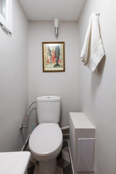 The Old Town Vintage 2-Bedroom Jewel