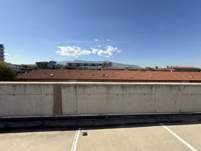 Big 5 Story Parking with security