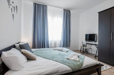 Cozy and Spacious 3BD Flat I 10 Min from NDK