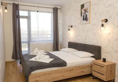 Bright 1-bedroom Flat with Balcony in Golden Sands